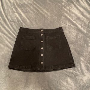 Madewell Stretch Denim A-Line Mini Skirt in Black Frost: Patch Pocket Edition